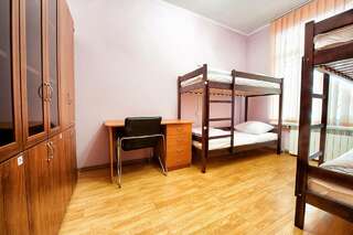 Хостелы Pallet Hostel Киев Кровать в общем номере для женщин с 4 кроватями-6