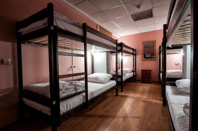 Хостелы Pallet Hostel Киев-21