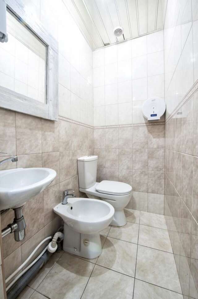 Хостелы Pallet Hostel Киев-25