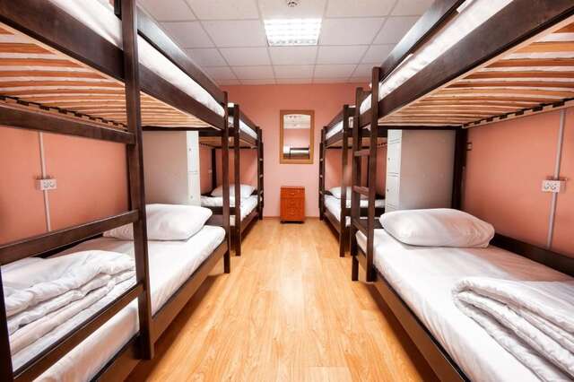 Хостелы Pallet Hostel Киев-36