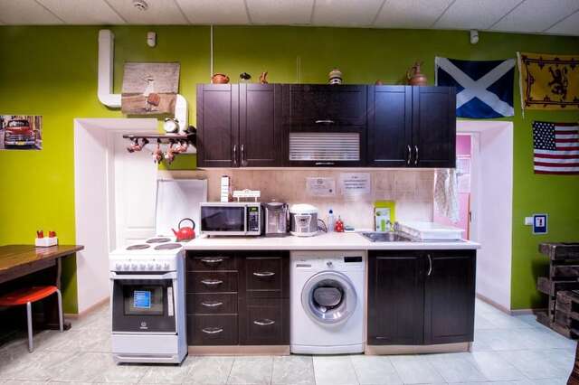 Хостелы Pallet Hostel Киев-37